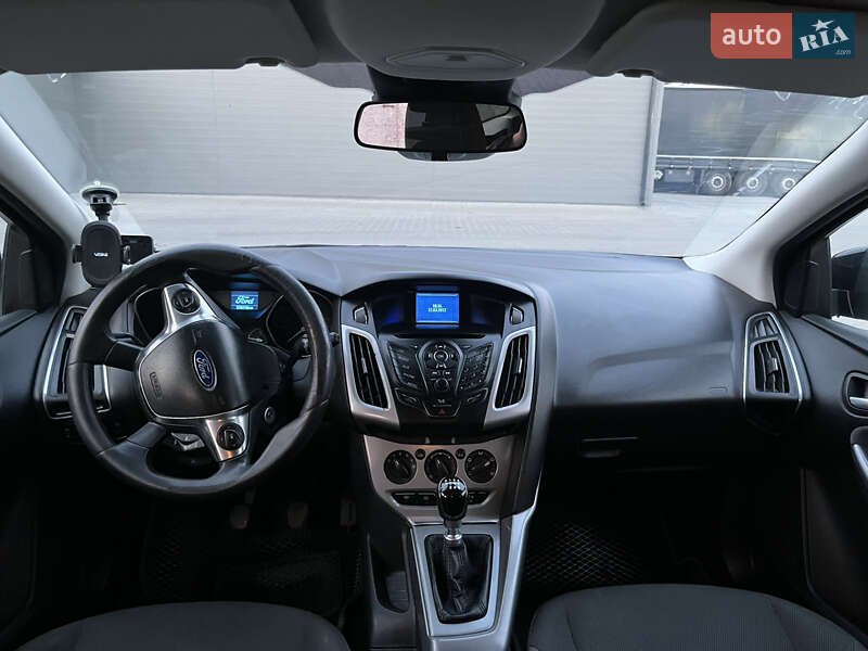 Універсал Ford Focus 2012 в Сарнах