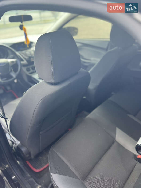 Седан Ford Focus 2014 в Ивано-Франковске