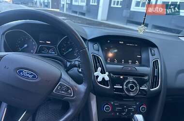 Седан Ford Focus 2018 в 