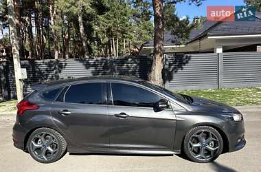 Хэтчбек Ford Focus 2017 в 