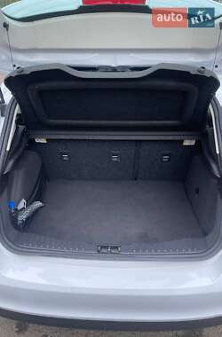 Хэтчбек Ford Focus 2015 в 