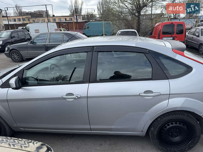 Хэтчбек Ford Focus 2010 в Запорожье фото 4 Хэтчбек Ford Focus 2010 в Запорожье