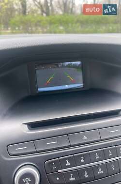 Хэтчбек Ford Focus 2015 в 