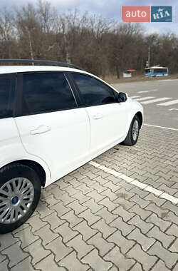 Универсал Ford Focus 2010 в 