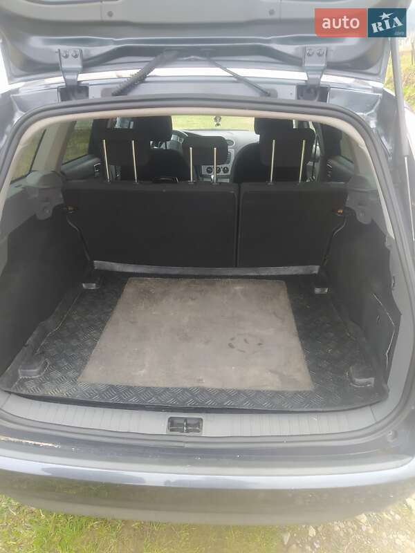 Универсал Ford Focus 2010 в Турке фото 4 Универсал Ford Focus 2010 в Турке