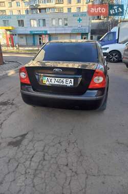 Хэтчбек Ford Focus 2007 в 