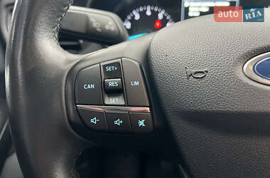 Хэтчбек Ford Focus 2019 в 
