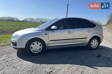 Хэтчбек Ford Focus 2006 в 