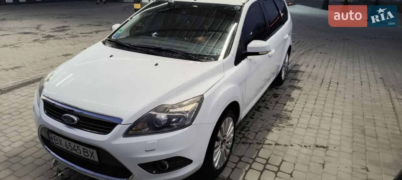 2010 Ford Focus - мініатюра 15