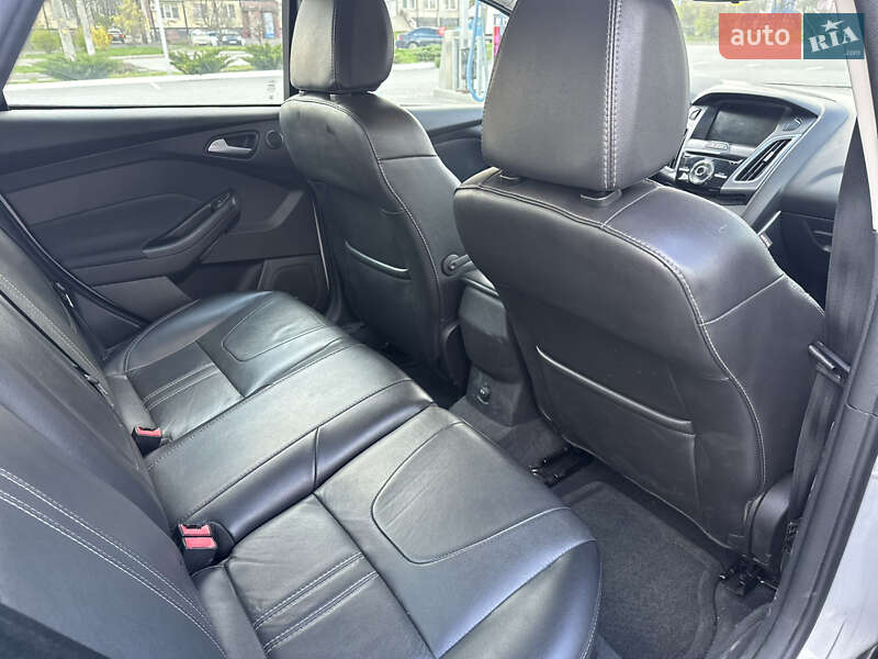 Седан Ford Focus 2013 в Днепре фото 4 Седан Ford Focus 2013 в Днепре