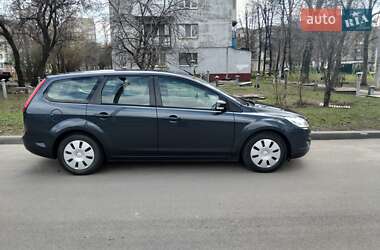 Універсал Ford Focus 2010 в 