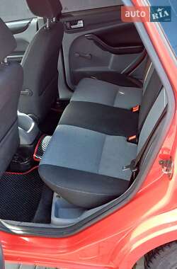 Универсал Ford Focus 2010 в 