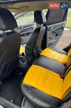 Универсал Ford Focus 2006 в Голованевске