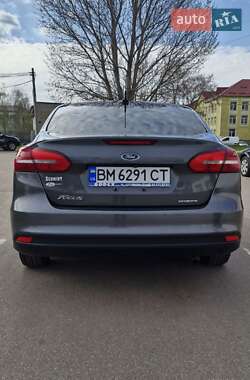 Седан Ford Focus 2016 в 
