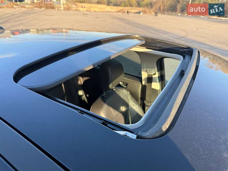 Хэтчбек Ford Focus 2015 в Киеве