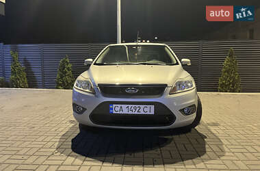 Седан Ford Focus 2011 в 
