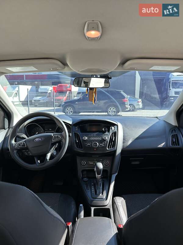 Седан Ford Focus 2017 в Львове