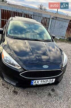 Седан Ford Focus 2015 в 
