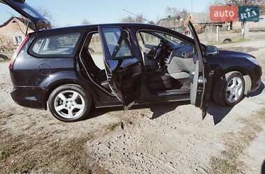 Универсал Ford Focus 2010 в 