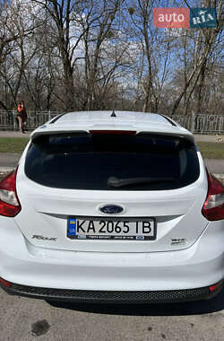 Хэтчбек Ford Focus 2013 в 
