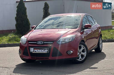 Хэтчбек Ford Focus 2013 в 
