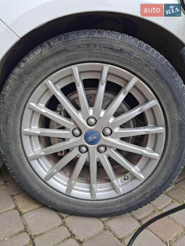 Хетчбек Ford Focus 2012 в Тернополі