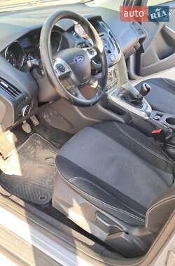 Седан Ford Focus 2014 в 
