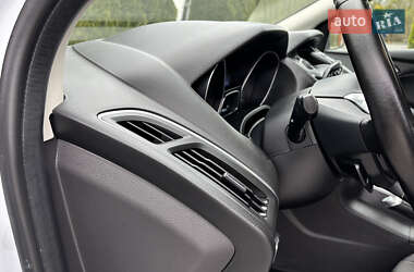 Универсал Ford Focus 2014 в 