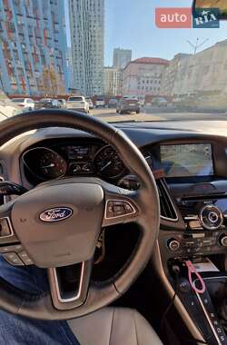 Хэтчбек Ford Focus 2018 в 