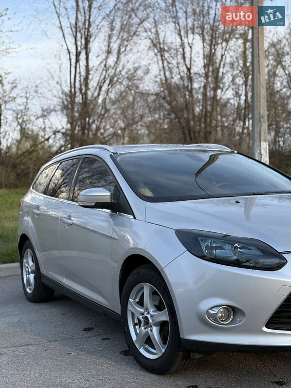Универсал Ford Focus 2011 в 