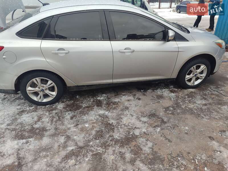 Седан Ford Focus 2014 в 