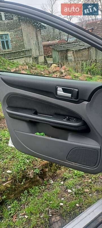 Универсал Ford Focus 2010 в 