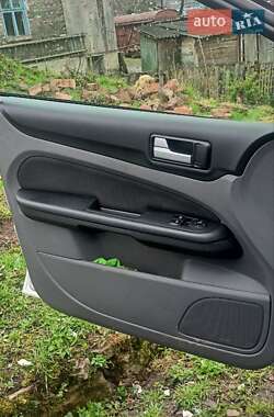 Универсал Ford Focus 2010 в 