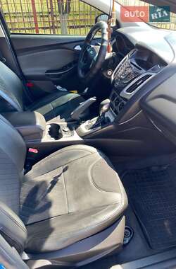 Седан Ford Focus 2012 в 