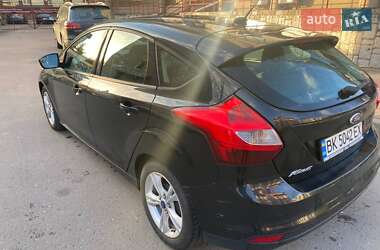 Хэтчбек Ford Focus 2013 в 