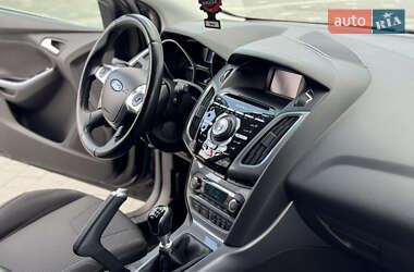 Универсал Ford Focus 2013 в 
