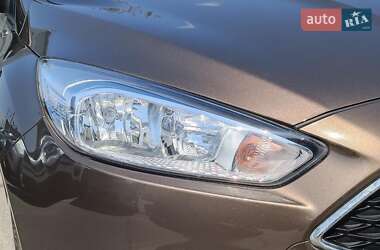 Хэтчбек Ford Focus 2016 в 