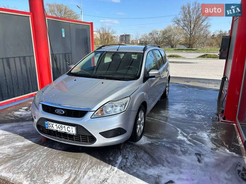 Универсал Ford Focus 2010 в 