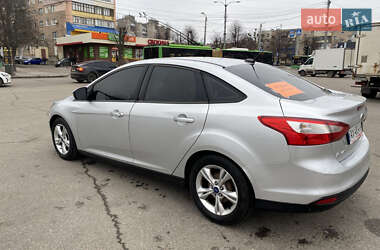 Седан Ford Focus 2014 в 