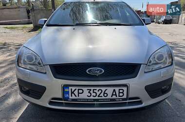 Хэтчбек Ford Focus 2007 в 