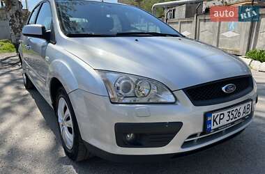 Хэтчбек Ford Focus 2007 в 