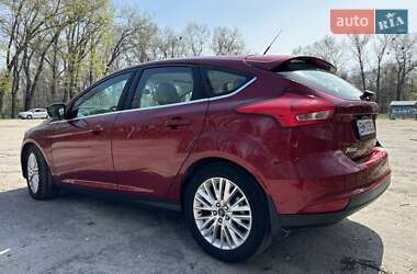 Хетчбек Ford Focus 2016 в 