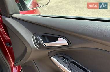 Хетчбек Ford Focus 2016 в 