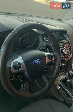 Универсал Ford Focus 2012 в 