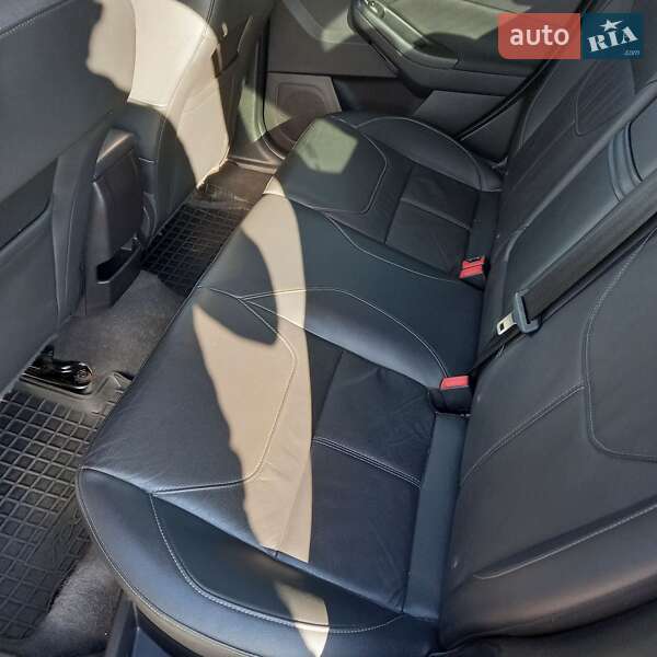 Седан Ford Focus 2015 в Смеле