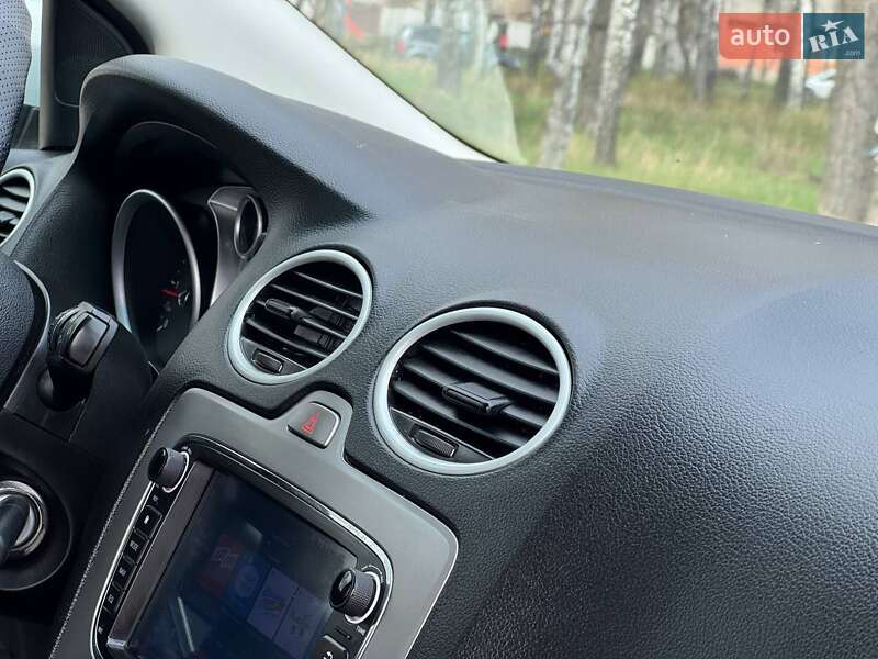 Универсал Ford Focus 2010 в Ахтырке