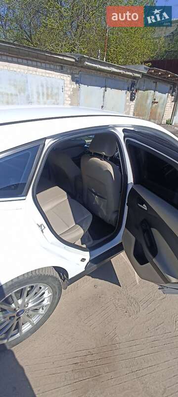 Хэтчбек Ford Focus 2013 в Днепре