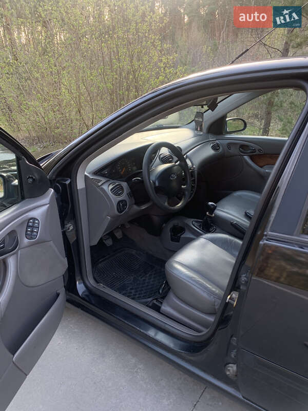 Седан Ford Focus 2003 в Славуті