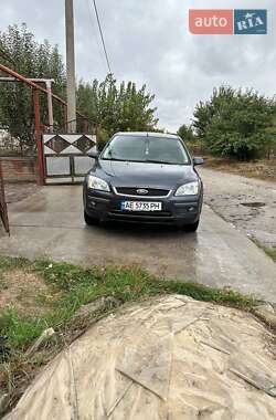 Хэтчбек Ford Focus 2006 в 