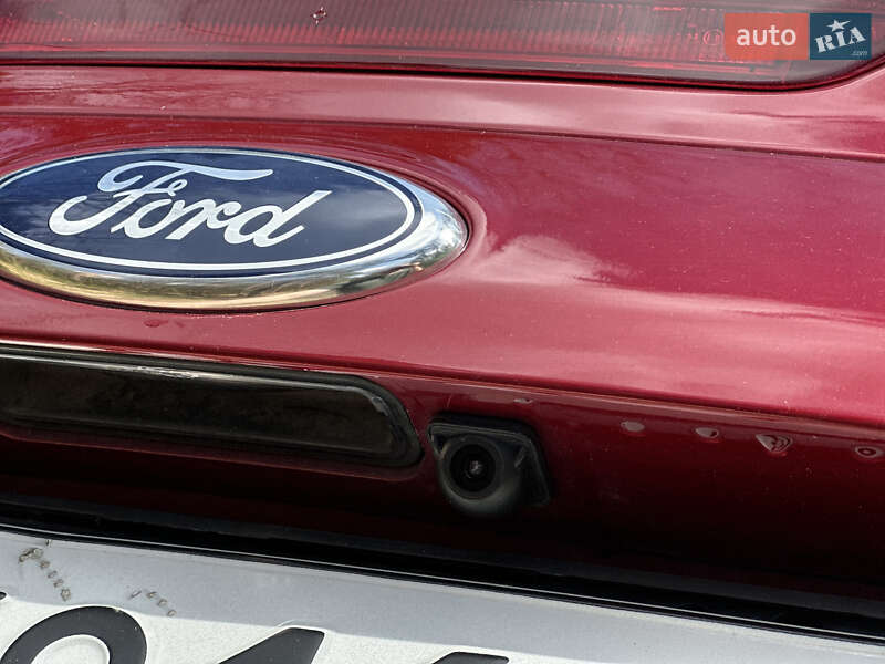 Седан Ford Focus 2013 в Львове